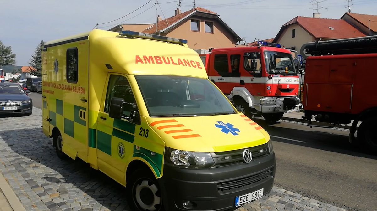 Náklaďák srazil na přechodu v Uherském Hradišti chodce, muž nehodu nepřežil